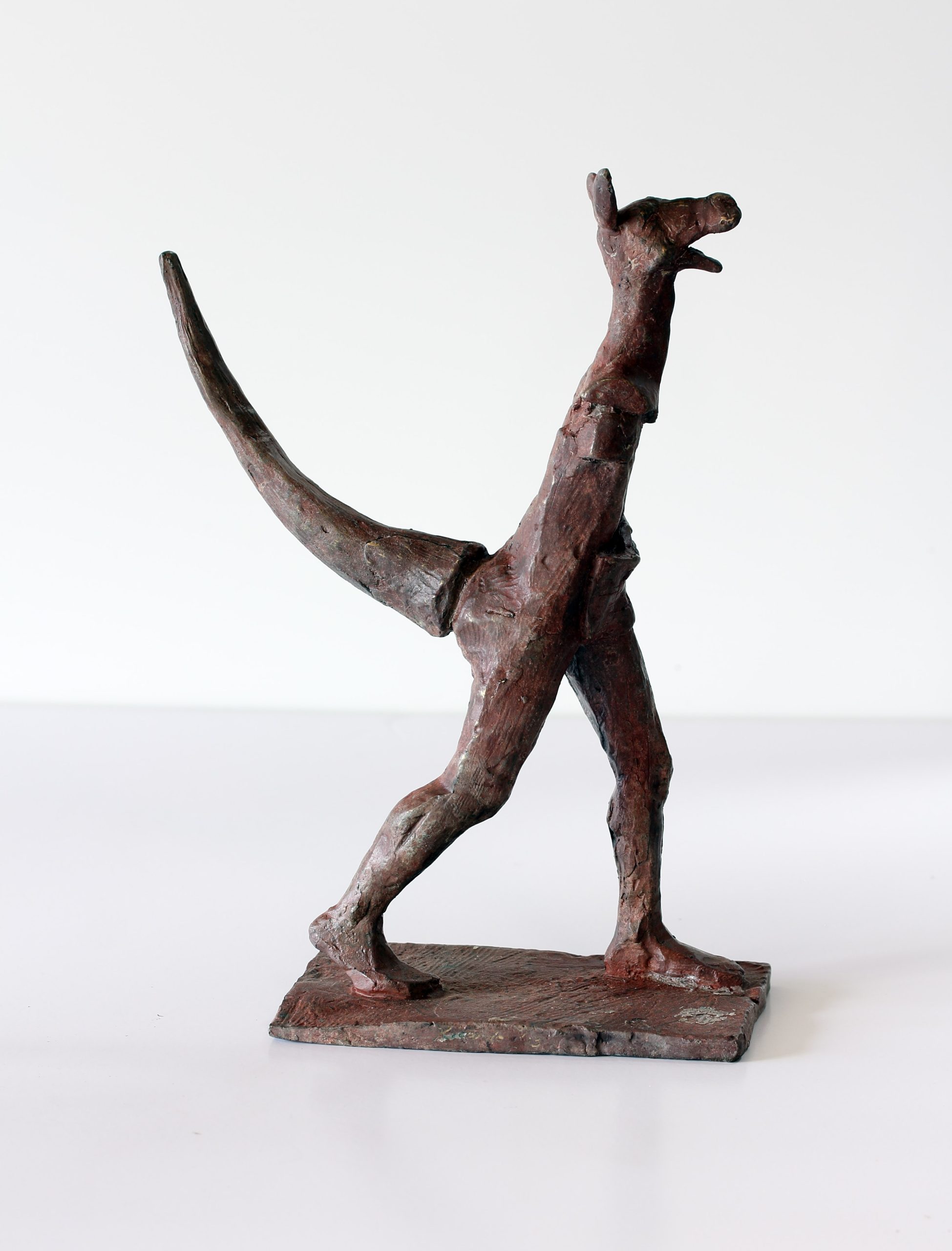 Laughing Roo-2024-Bronze-height 28 cm-Side Right. b